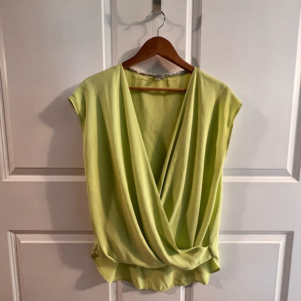 Guess Top